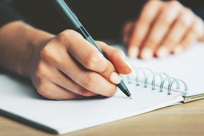 bay-su-dung-synonyms-trong-ielts-writing