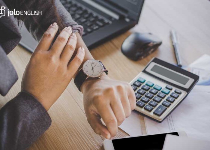 cach-doc-gio-tieng-anh-chuan